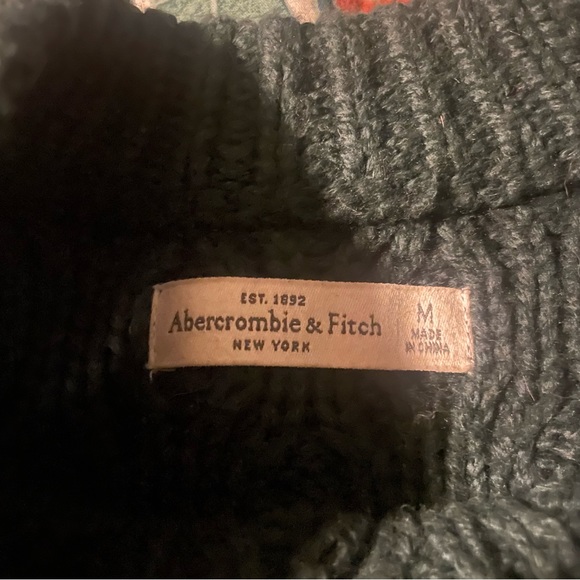 Sweater - Picture 2 of 3